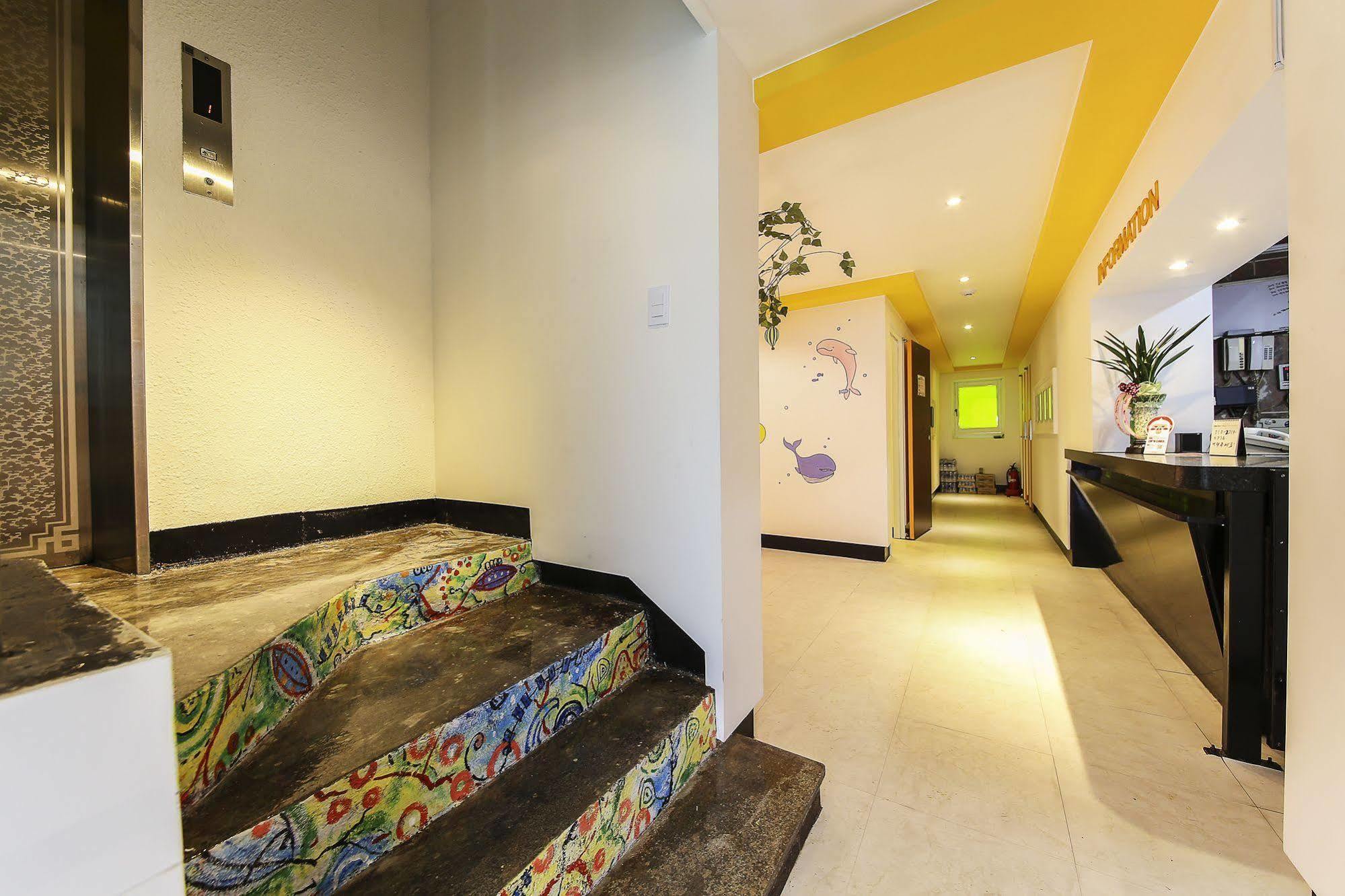 Hotel Goguma Shinchon Soul Exteriér fotografie